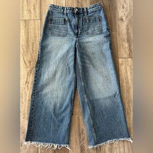 Free Assembly Super High, Wide Leg, Patch Pocket, Raw Hem Denim Jeans 8 (30x26)